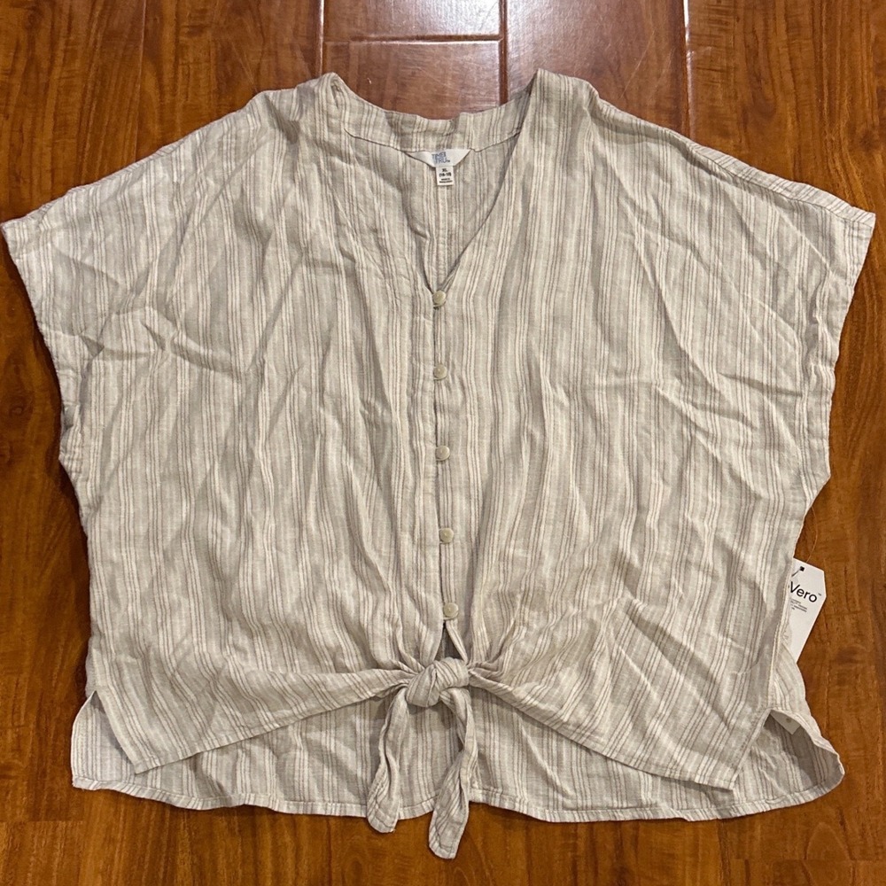 Linen NWT Top Blouse Women's size XL Beige Stripes Cropped Tie Front Buttons